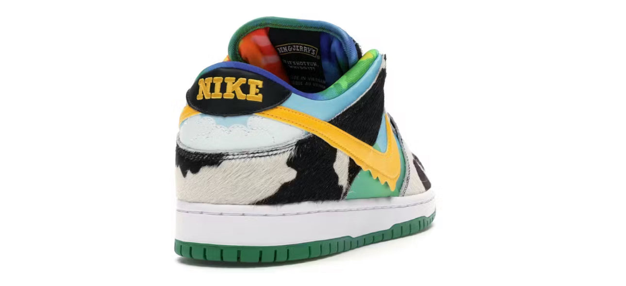 Nike SB Dunk Low
Ben & Jerry's Chunky Dunky (F&F Packaging) - SNEAKE.STORE