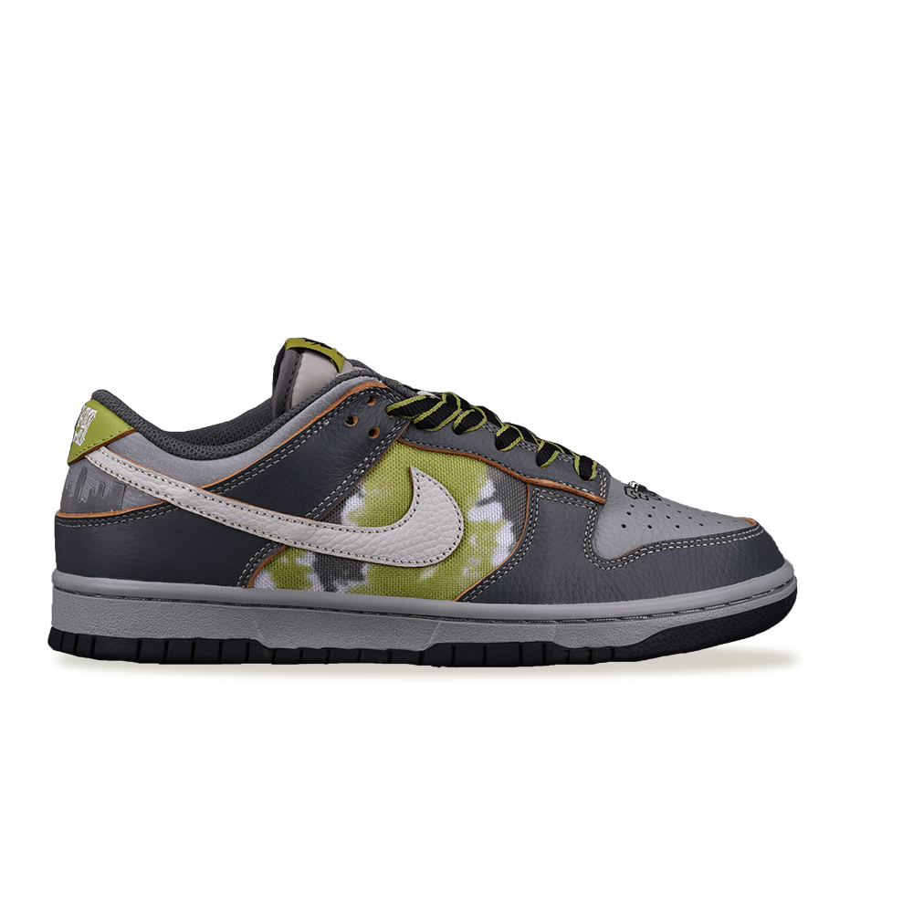 NIKE DUNK SB LOW “Friends and Family” - SNEAKE.STORE