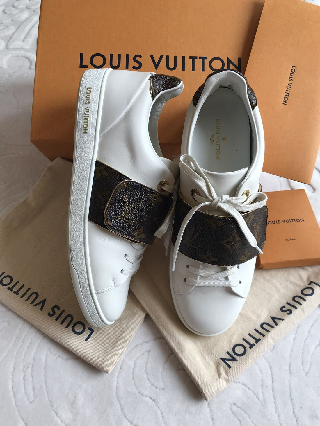 LOUIS VUITTON - SNEAKER - SNEAKE.STORE